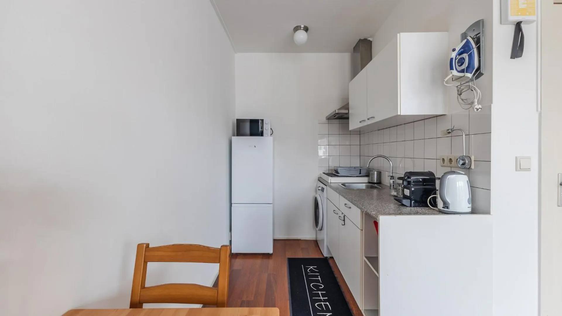 Albert Cuyp Studio Amsterdam 0*,  Nederland